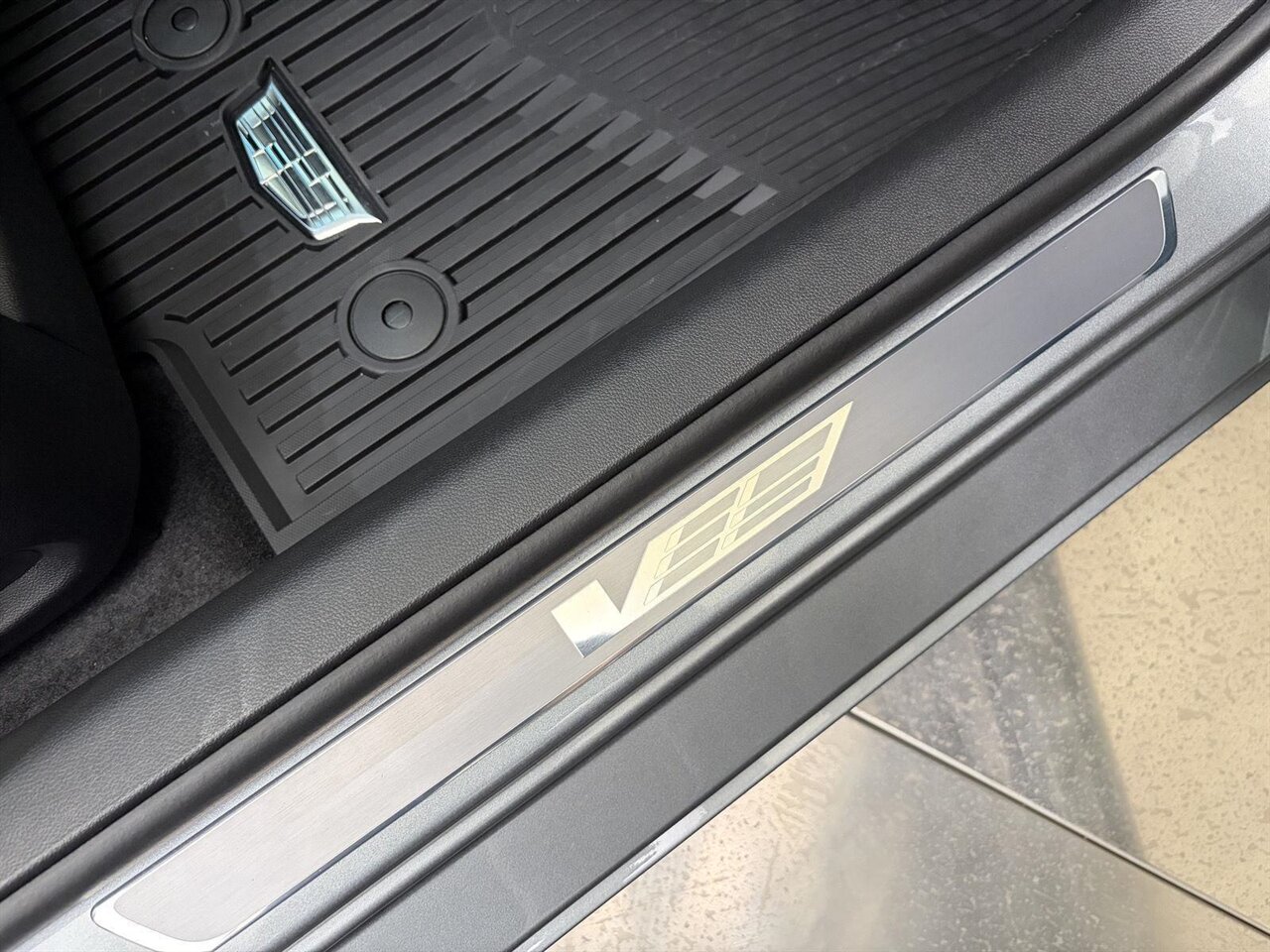 2023 Cadillac CT4-V Blackwing   - Photo 39 - Victorville, CA 92392