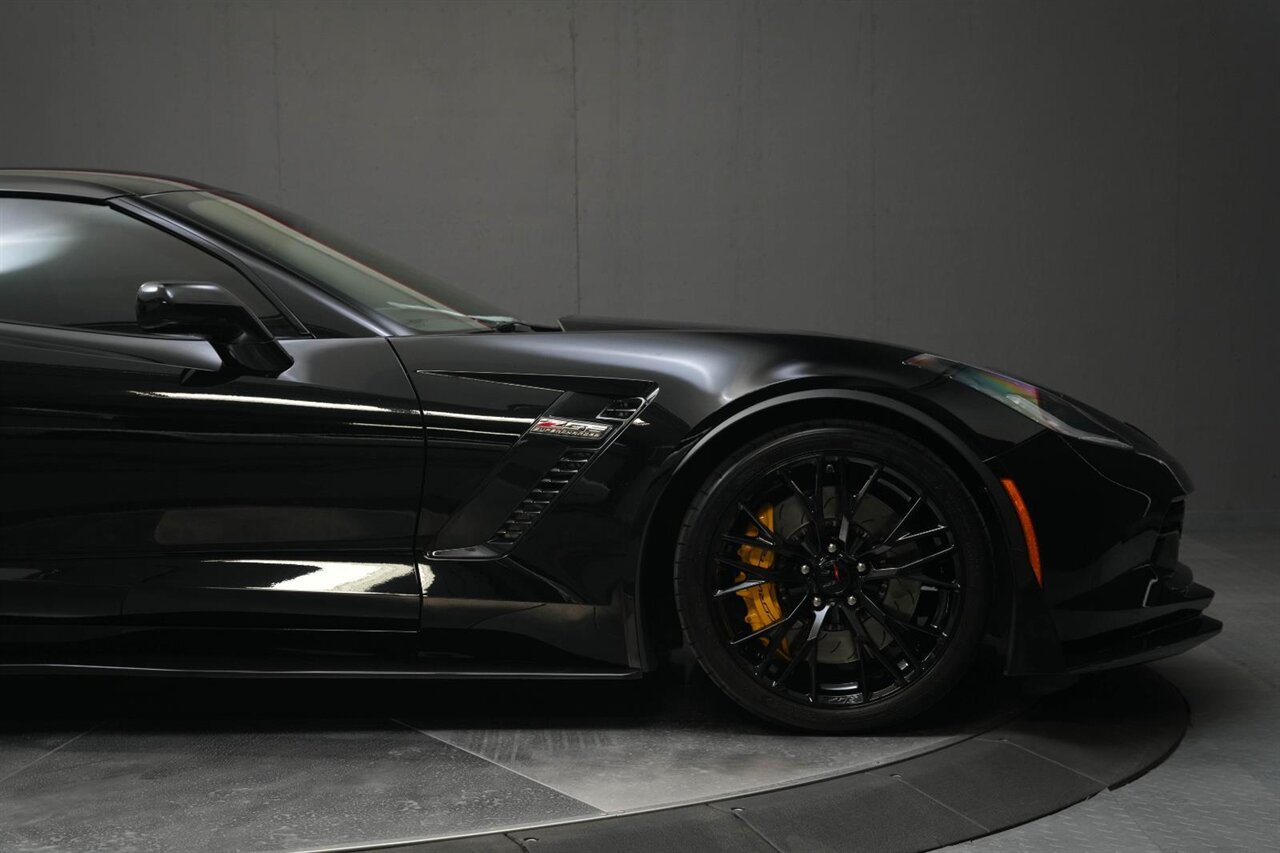 2017 Chevrolet Corvette Z06 Rare 7-Speed Manual, Only 18k Miles - Photo 4 - Victorville, CA 92392