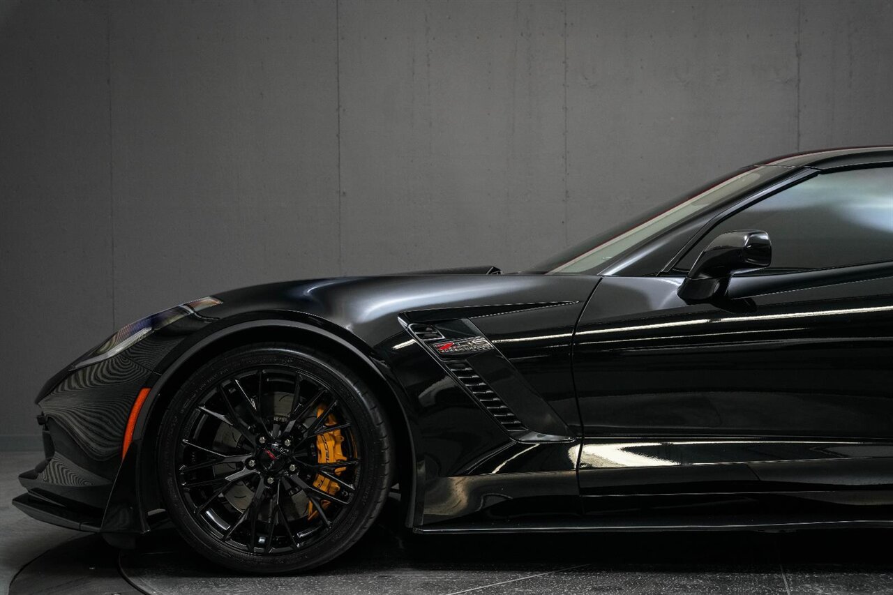 2017 Chevrolet Corvette Z06 Rare 7-Speed Manual, Only 18k Miles - Photo 11 - Victorville, CA 92392