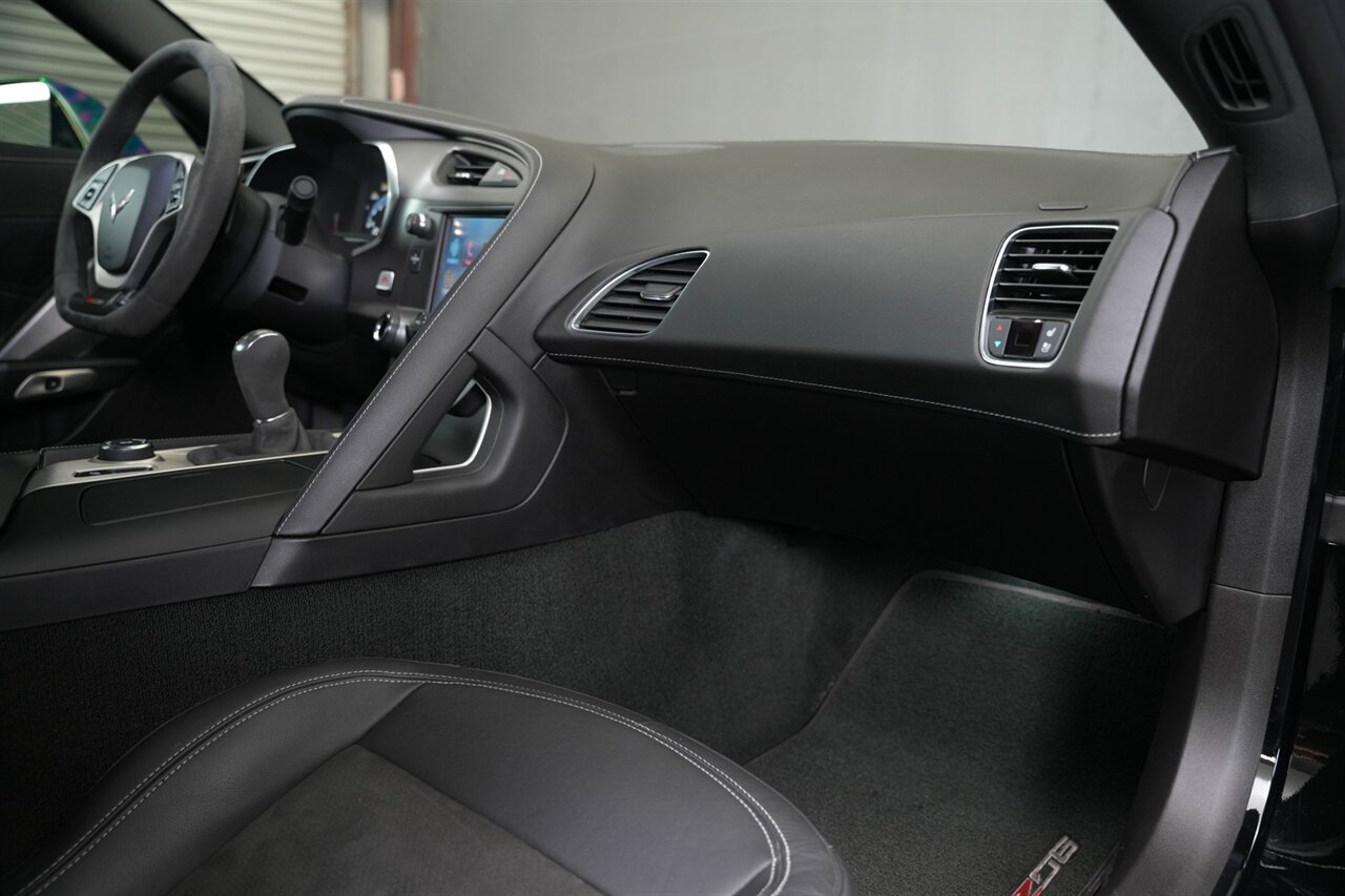 2017 Chevrolet Corvette Z06 Rare 7-Speed Manual, Only 18k Miles - Photo 76 - Victorville, CA 92392
