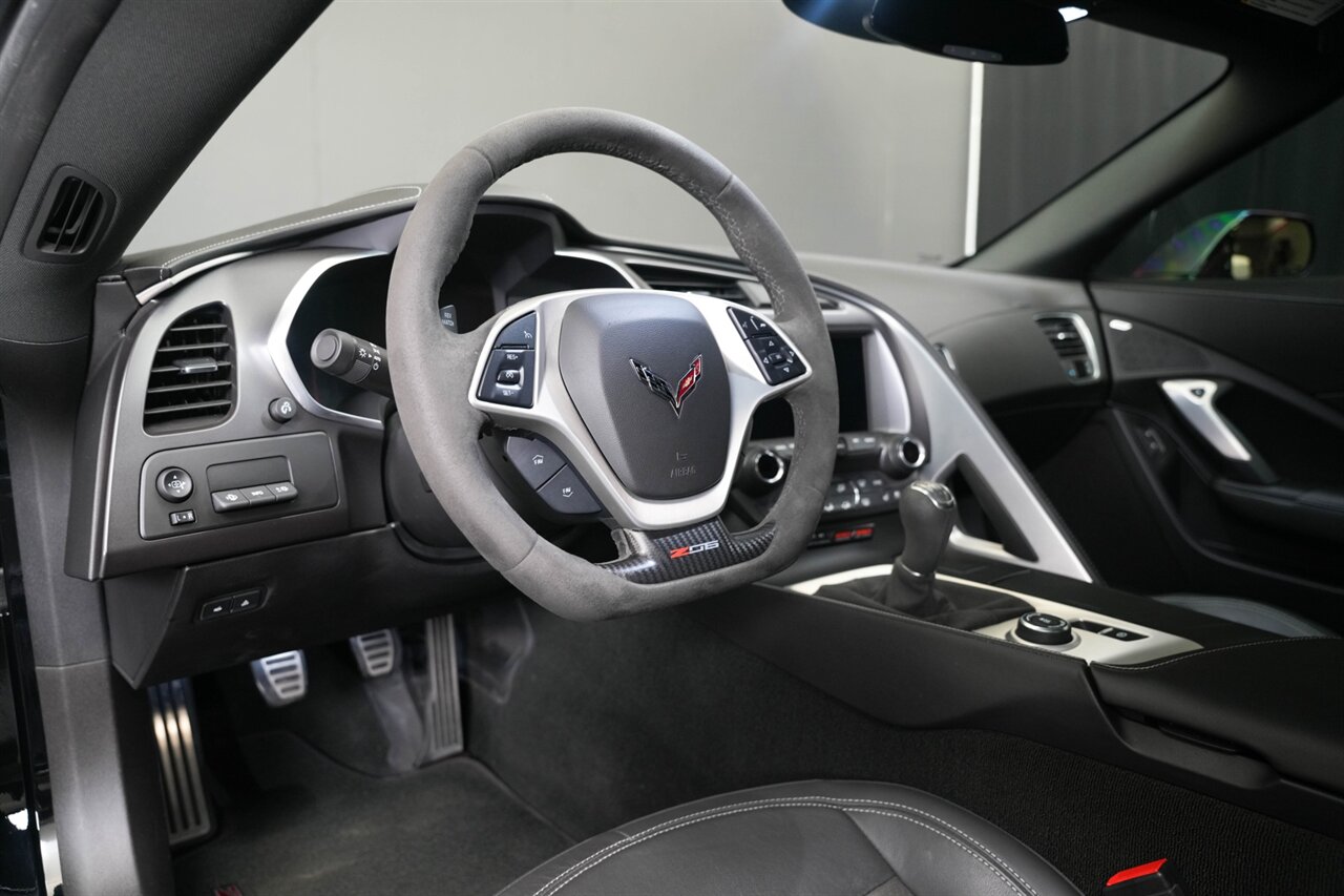 2017 Chevrolet Corvette Z06 Rare 7-Speed Manual, Only 18k Miles - Photo 63 - Victorville, CA 92392