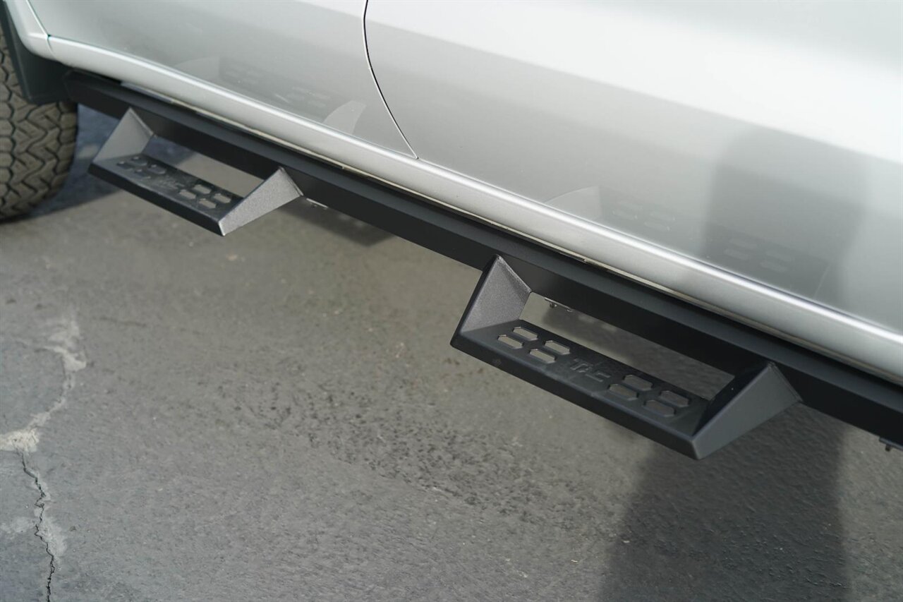 2021 Chevrolet Silverado 1500 LT Trail Boss   - Photo 5 - Victorville, CA 92392