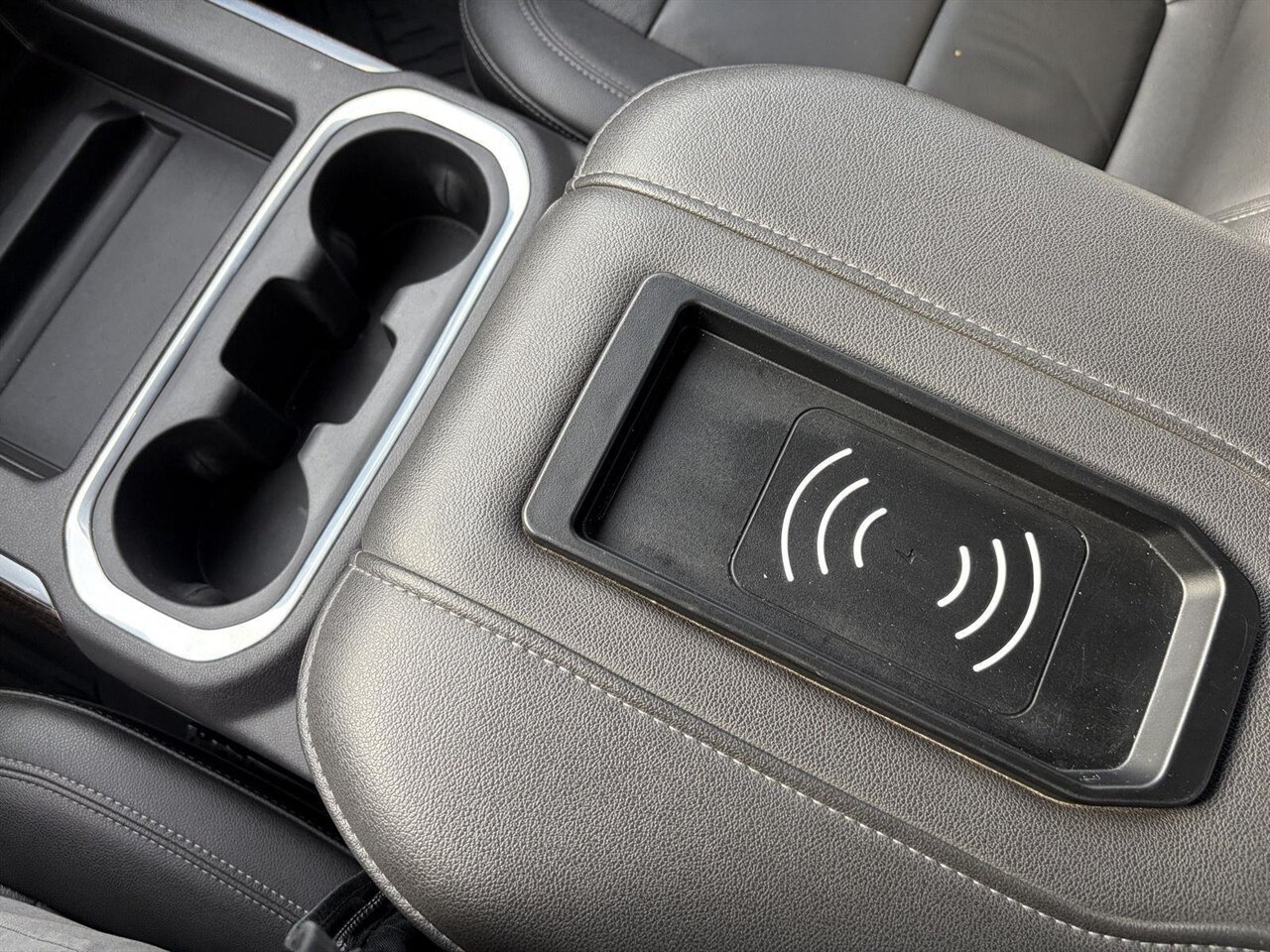 2021 Chevrolet Silverado 1500 LT Trail Boss   - Photo 24 - Victorville, CA 92392