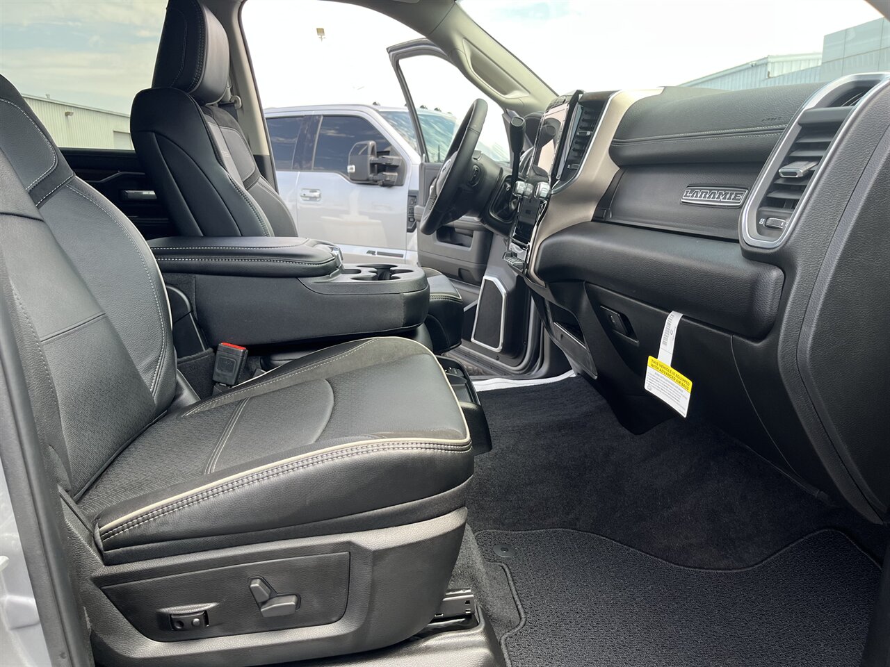 2024 RAM 2500 Laramie 4x4 Cummins Diesel | Only 200 Miles | $5,000 in Upgrades Included - Photo 26 - Victorville, CA 92392