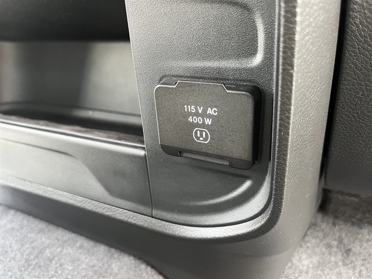 2024 RAM 2500 Laramie 4x4 Cummins Diesel | Only 200 Miles | $5,000 in Upgrades Included - Photo 35 - Victorville, CA 92392