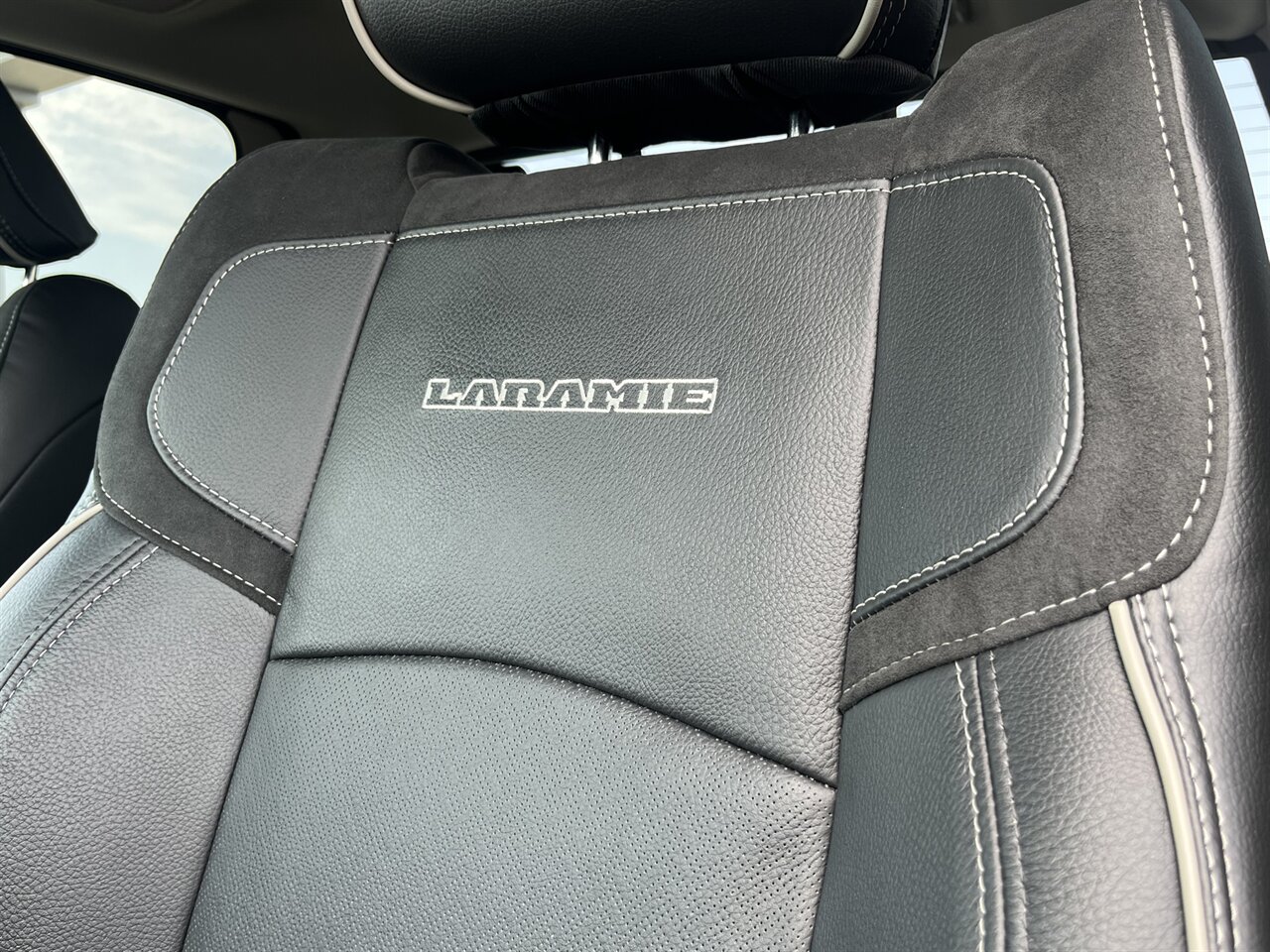 2024 RAM 2500 Laramie 4x4 Cummins Diesel | Only 200 Miles | $5,000 in Upgrades Included - Photo 15 - Victorville, CA 92392