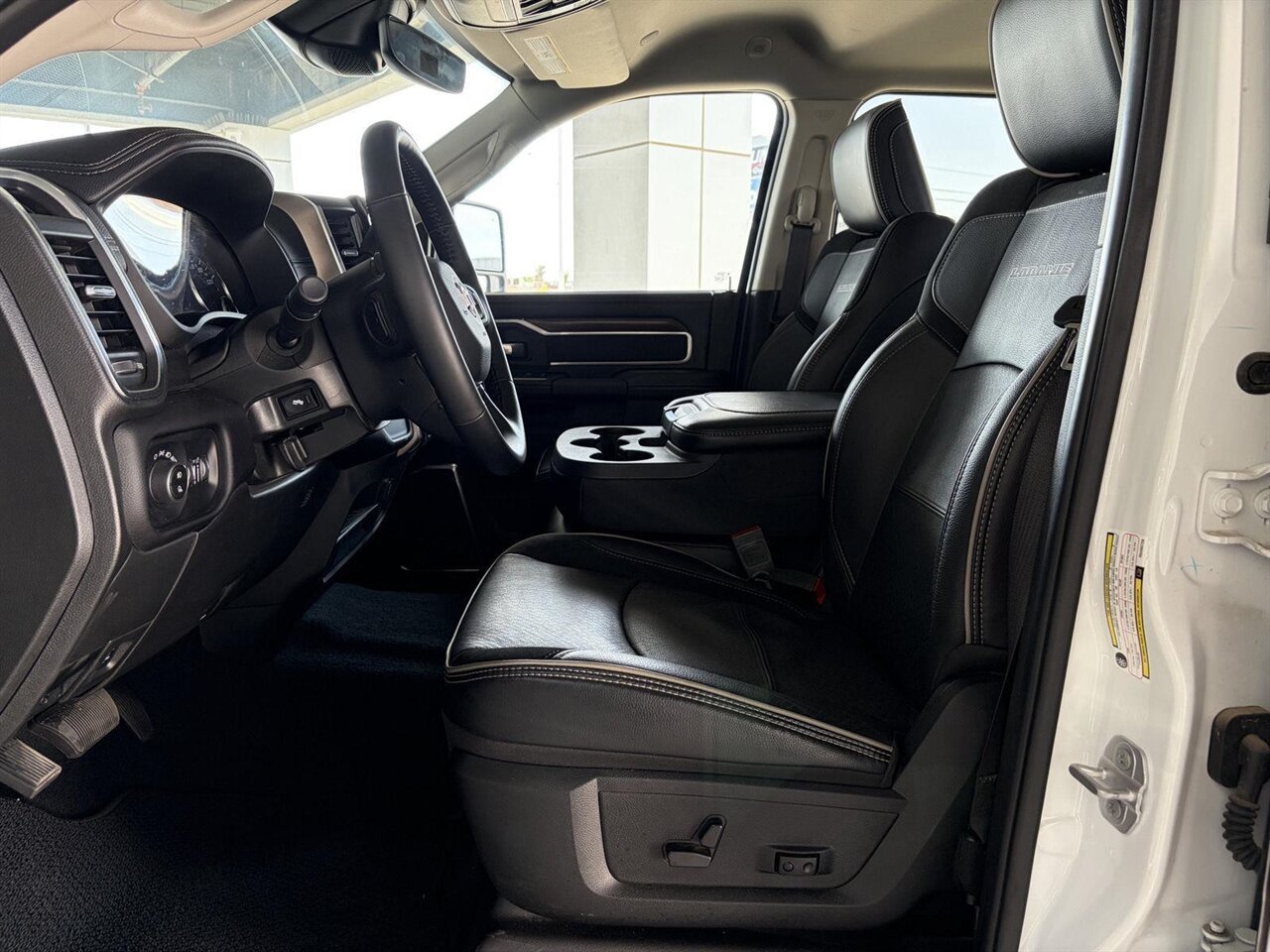 2024 RAM 2500 Laramie - Photo 2 - Victorville, CA 92392