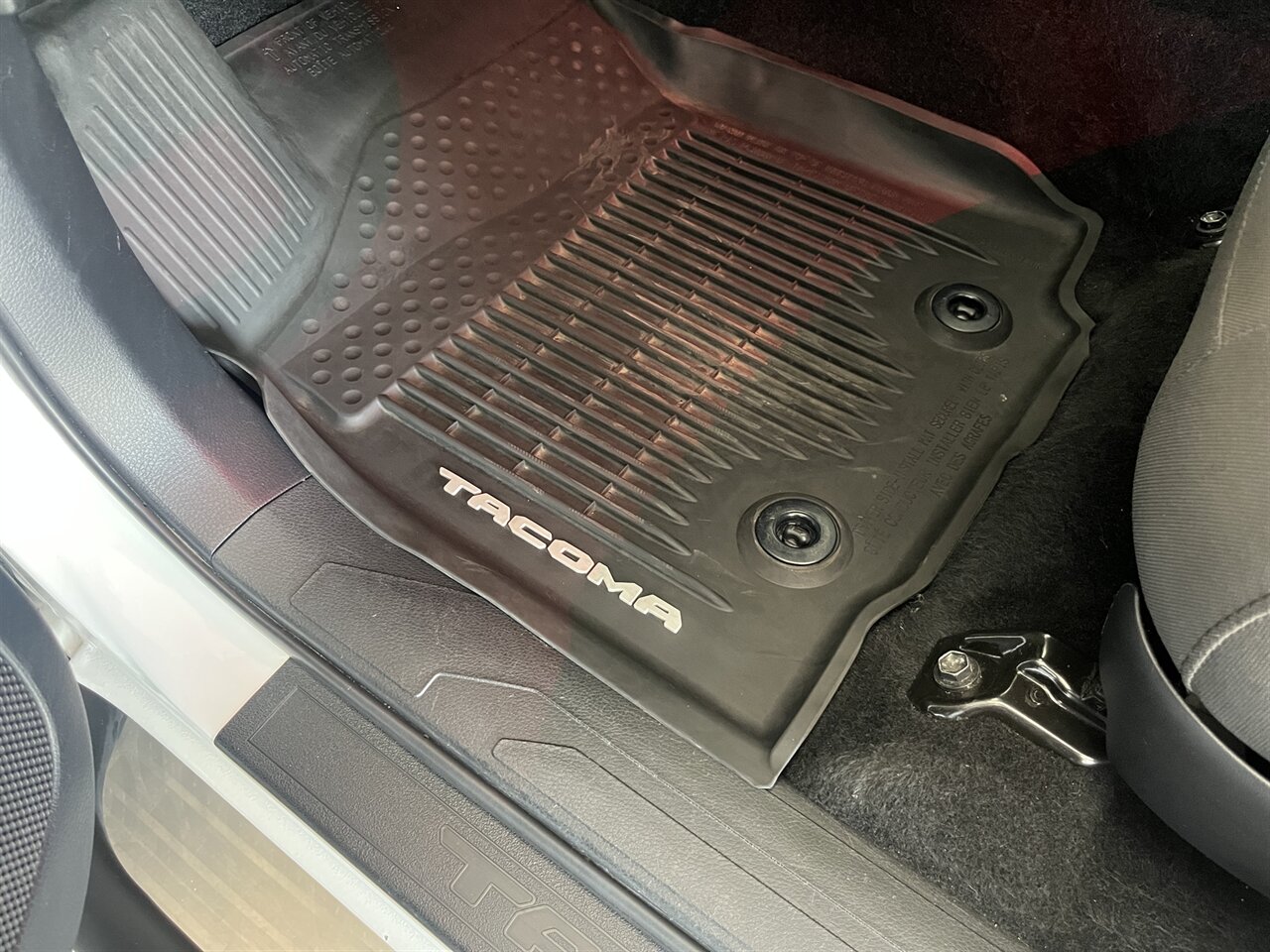 2019 Toyota Tacoma TRD Offroad V6 - Photo 17 - Victorville, CA 92392
