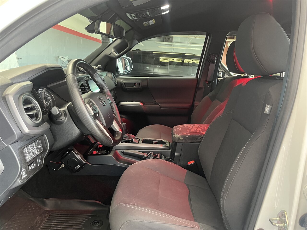 2019 Toyota Tacoma TRD Offroad V6 - Photo 3 - Victorville, CA 92392