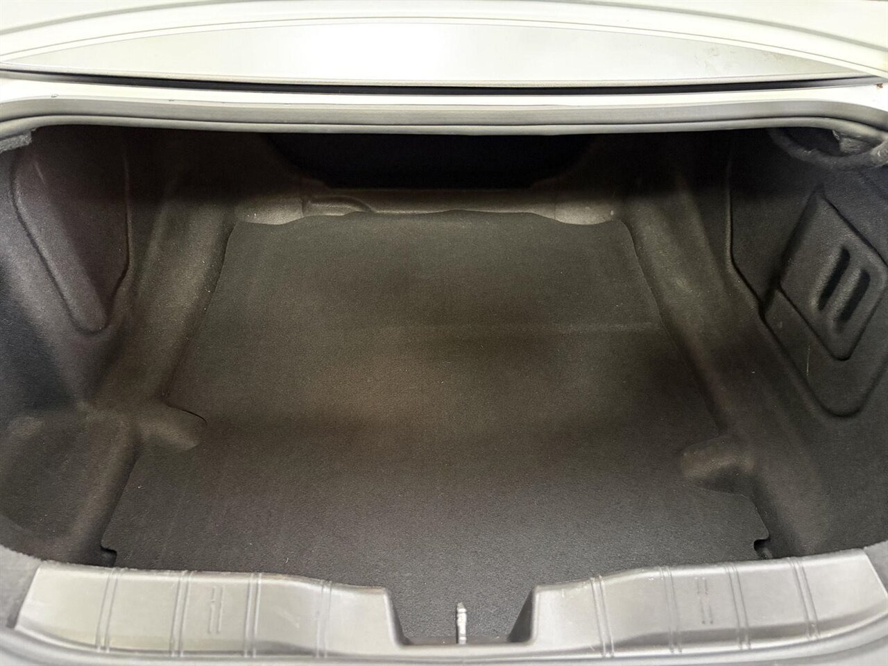 2022 Chevrolet Camaro ZL1  One Owner Clean Carfax / Carbon Fiber - Photo 36 - Victorville, CA 92392