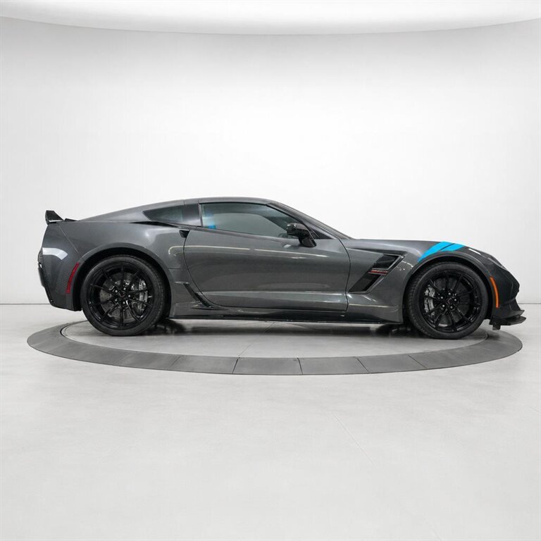 2017 Chevrolet Corvette Grand Sport  Collector Edition / Z07 Package / 3LT - Photo 5 - Victorville, CA 92392