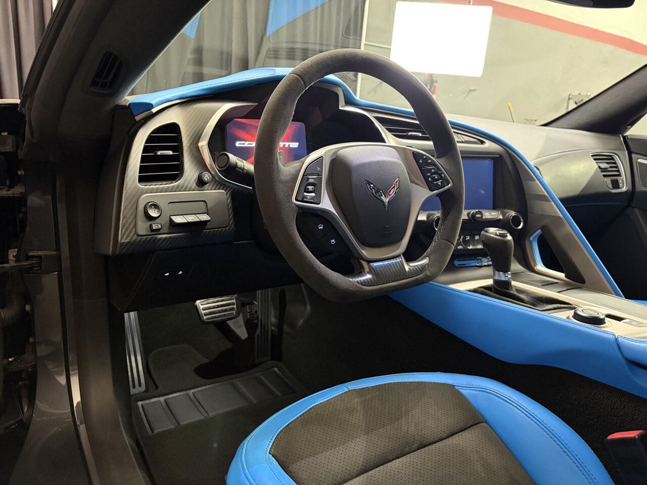 2017 Chevrolet Corvette Grand Sport  Collector Edition / Z07 Package / 3LT - Photo 17 - Victorville, CA 92392