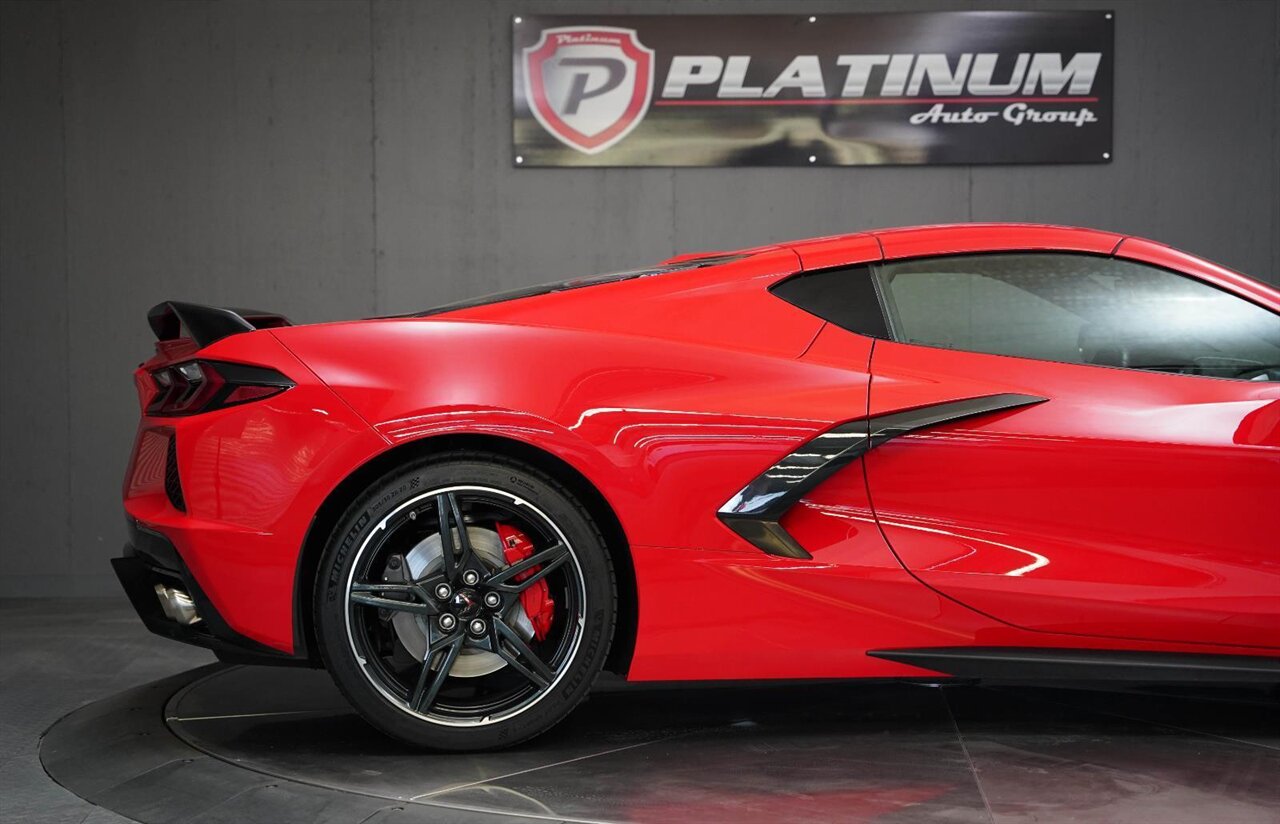 2020 Chevrolet Corvette Stingray   - Photo 16 - Victorville, CA 92392