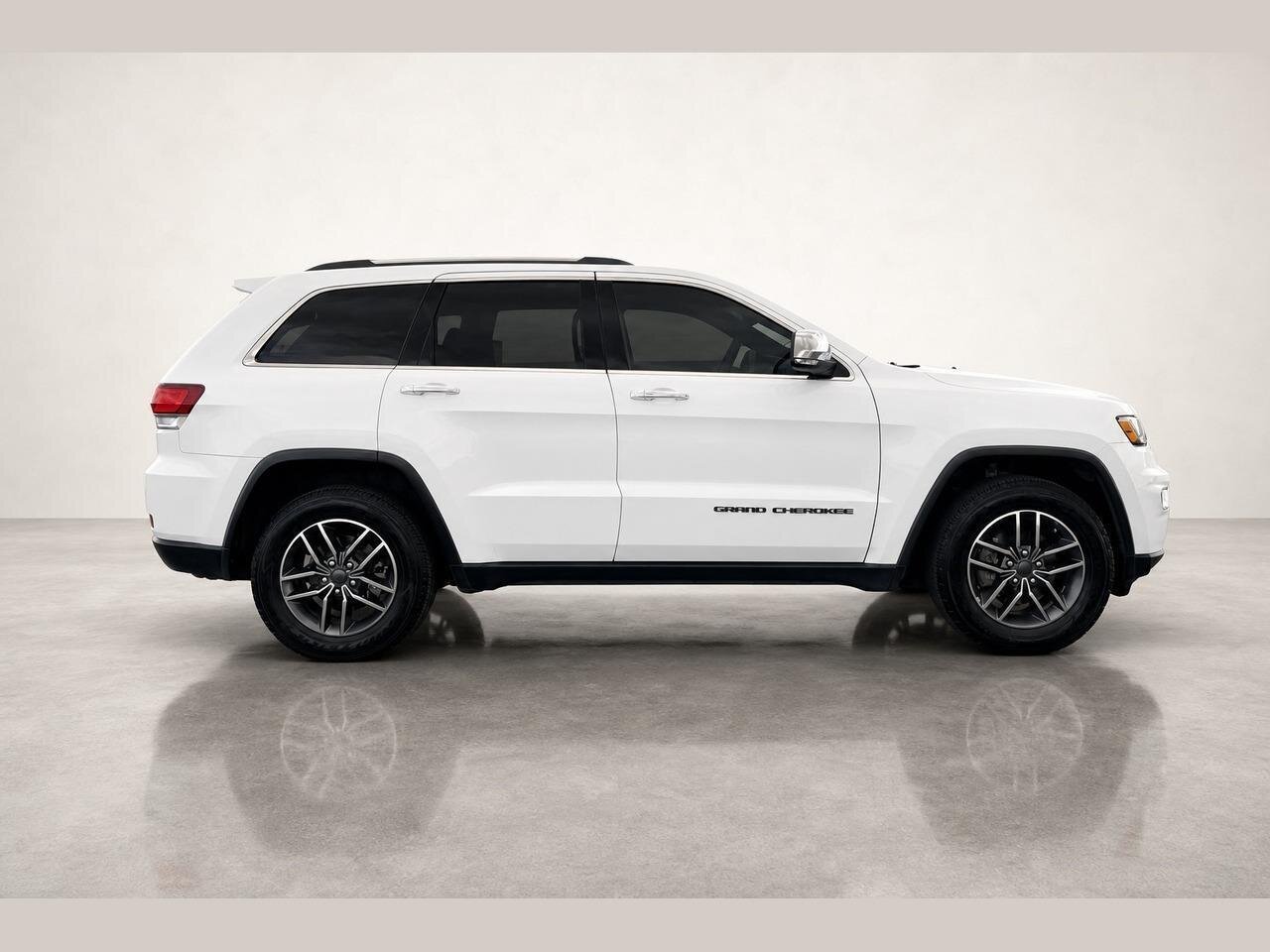 2020 Jeep Grand Cherokee Limited   - Photo 3 - Victorville, CA 92392