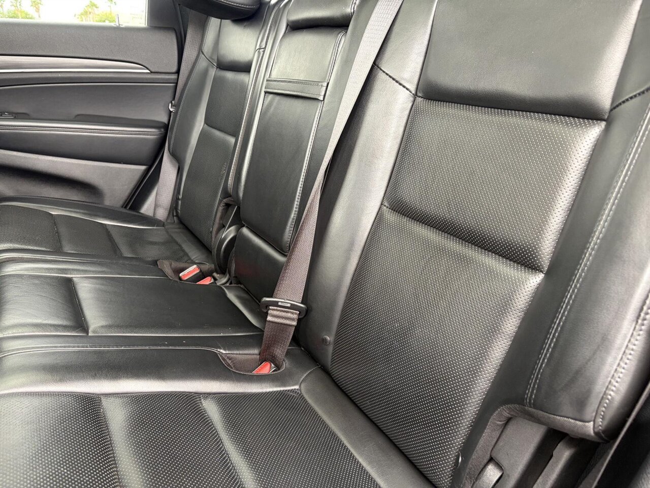 2020 Jeep Grand Cherokee Limited   - Photo 17 - Victorville, CA 92392