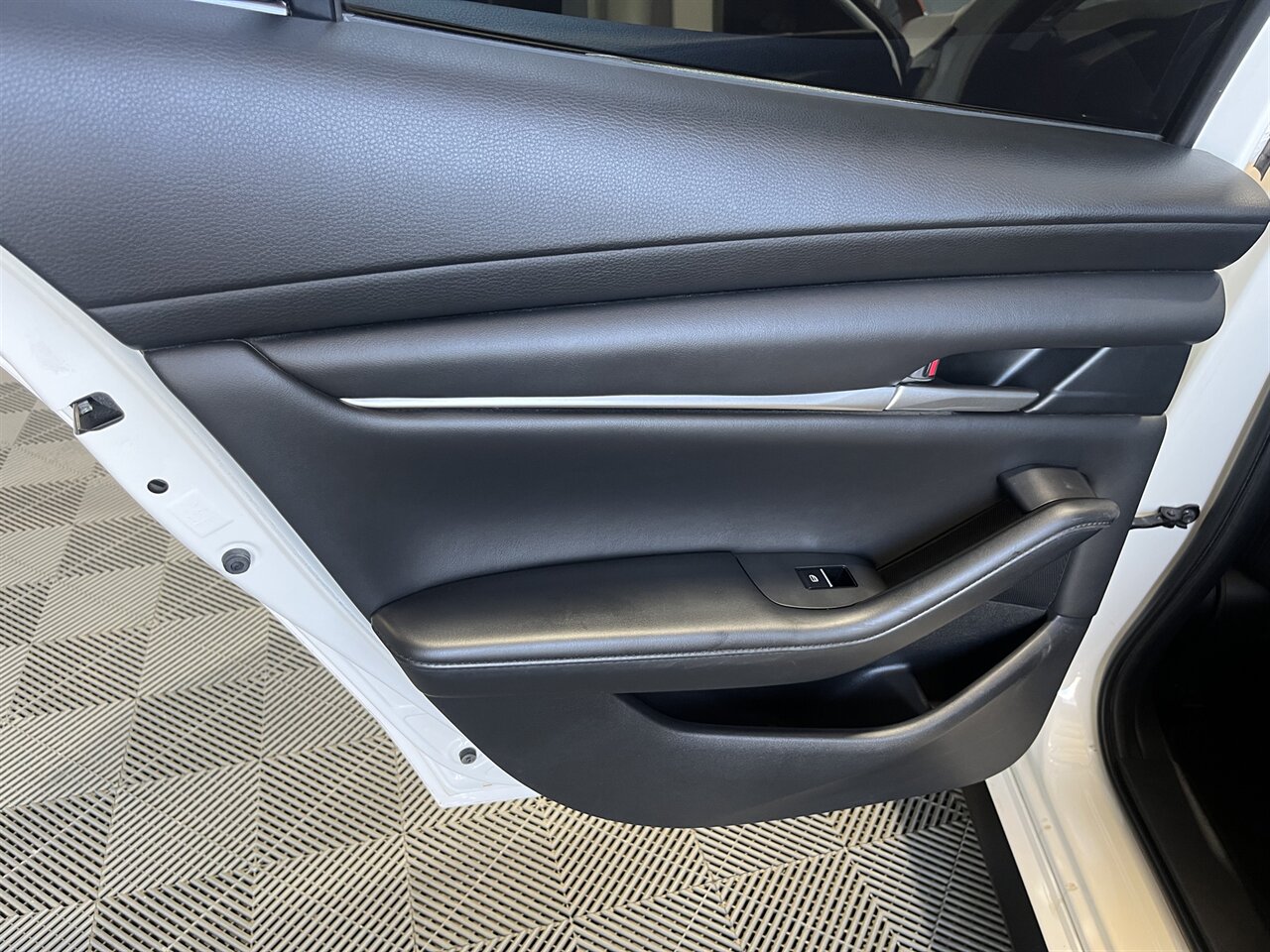2020 Mazda Mazda3 Sedan Select   - Photo 21 - Victorville, CA 92392
