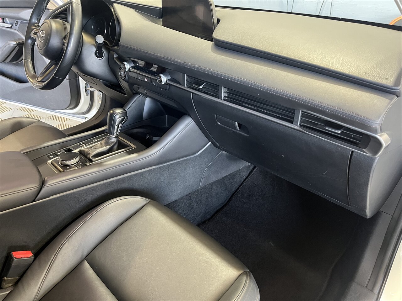 2020 Mazda Mazda3 Sedan Select   - Photo 19 - Victorville, CA 92392