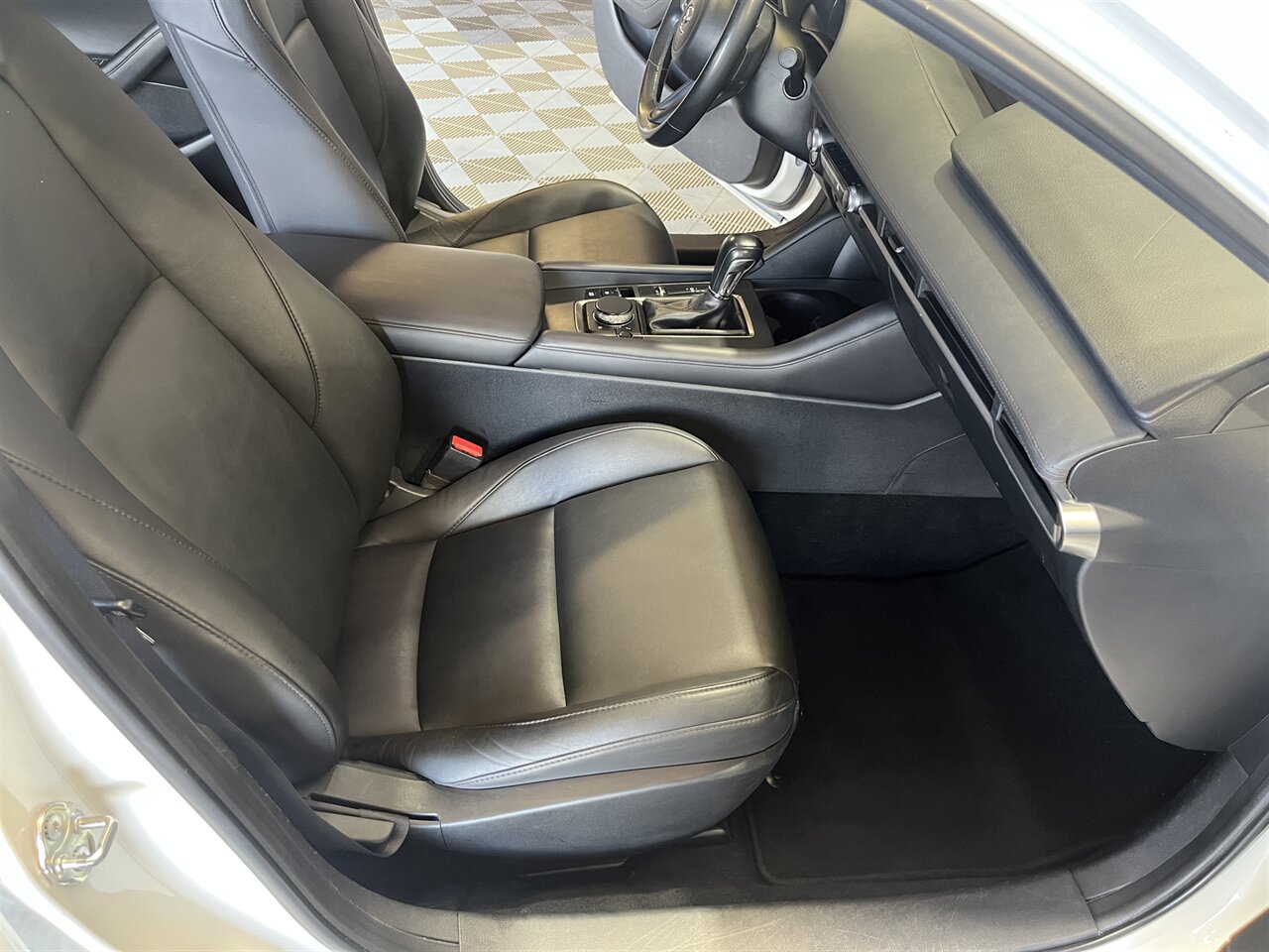 2020 Mazda Mazda3 Sedan Select   - Photo 18 - Victorville, CA 92392