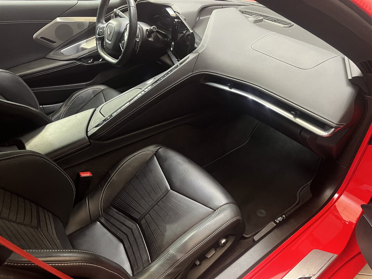 2022 Chevrolet Corvette Stingray 2LT – Z51 Performance Package - Photo 26 - Victorville, CA 92392