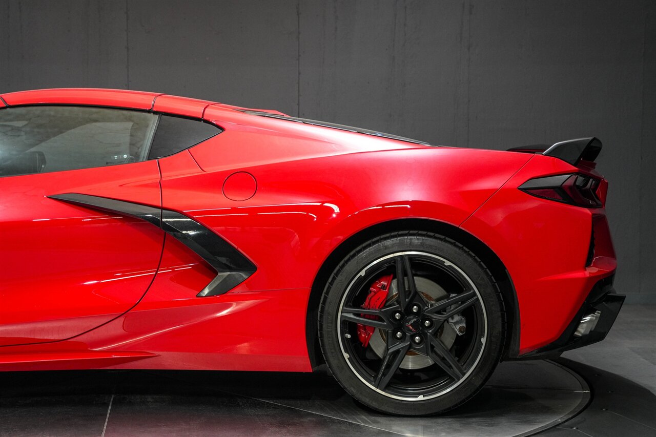 2022 Chevrolet Corvette Stingray 2LT – Z51 Performance Package - Photo 11 - Victorville, CA 92392