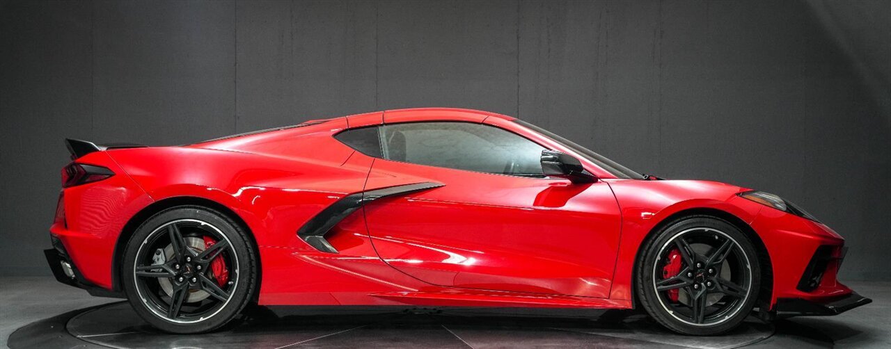 2022 Chevrolet Corvette Stingray 2LT – Z51 Performance Package - Photo 2 - Victorville, CA 92392