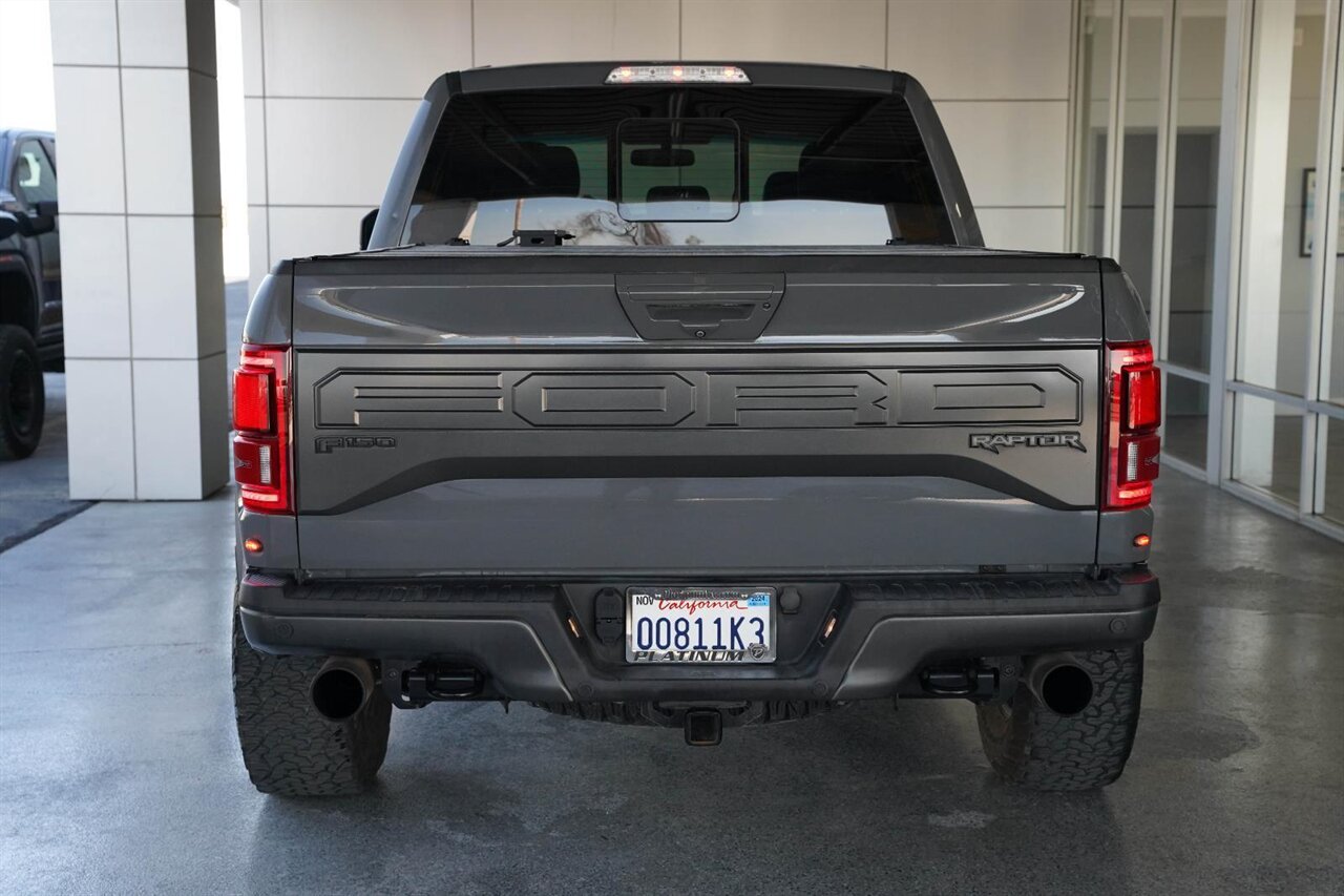 2018 Ford F-150 Raptor   - Photo 15 - Victorville, CA 92392