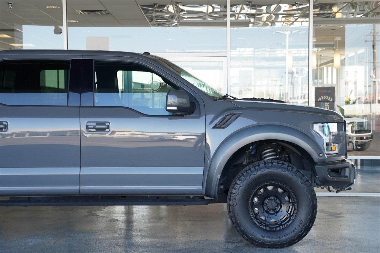 2018 Ford F-150 Raptor   - Photo 8 - Victorville, CA 92392