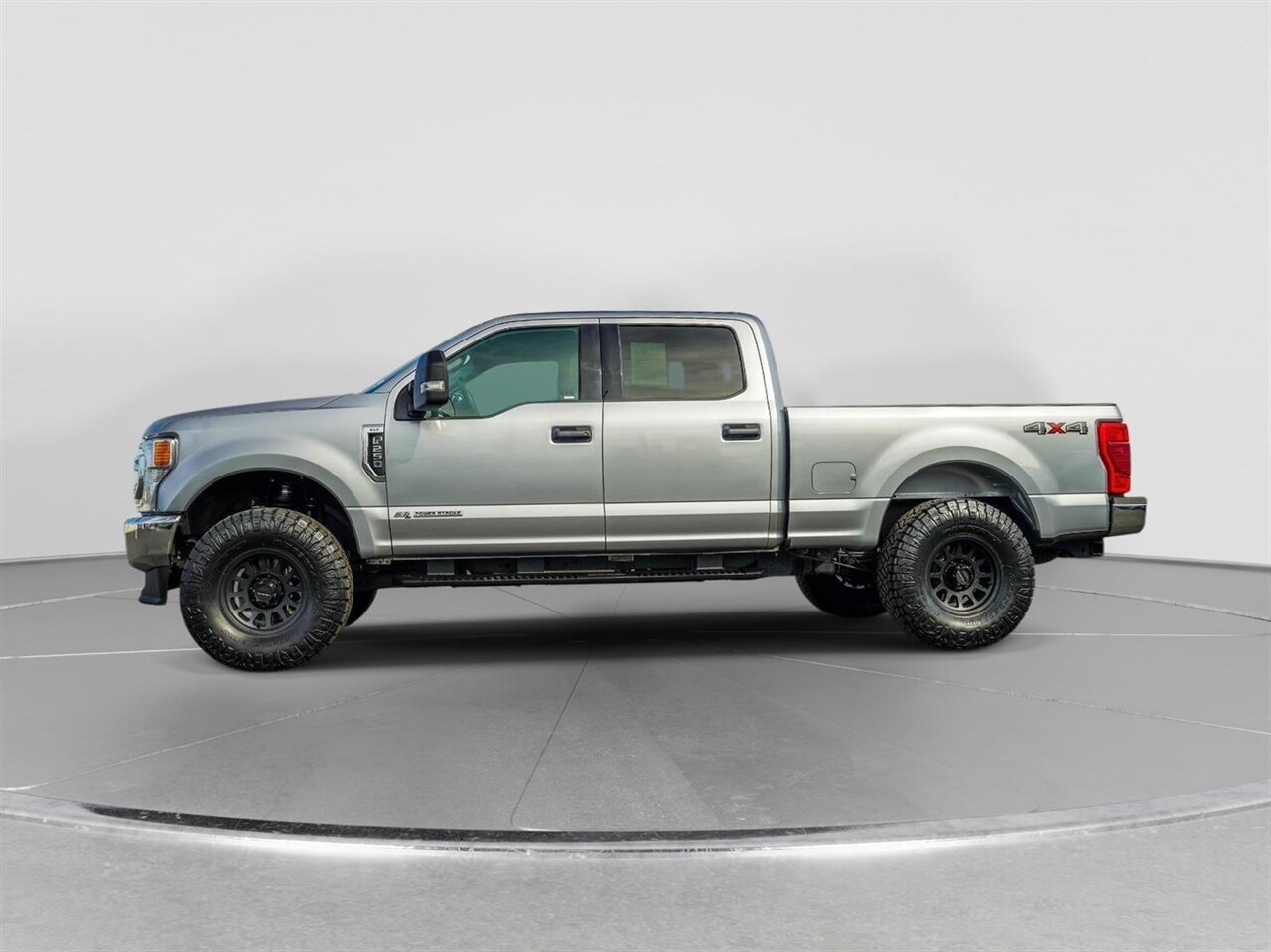 2022 Ford F-250 Super Duty XLT   - Photo 9 - Victorville, CA 92392