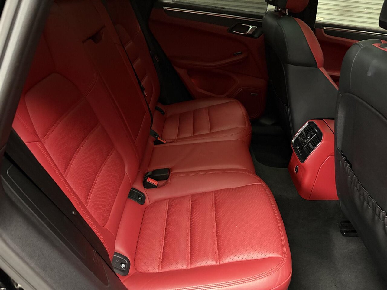 2020 Porsche Macan GTS   - Photo 41 - Victorville, CA 92392