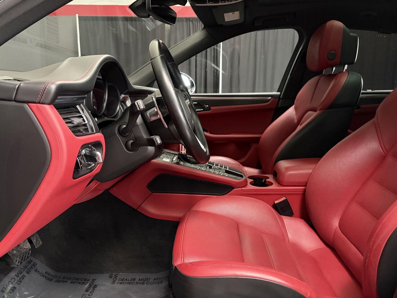 2020 Porsche Macan GTS   - Photo 2 - Victorville, CA 92392