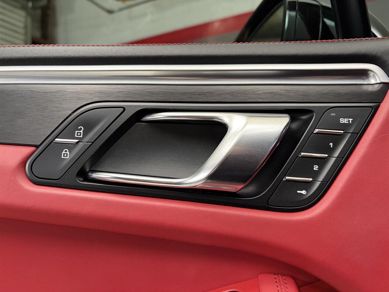 2020 Porsche Macan GTS   - Photo 19 - Victorville, CA 92392