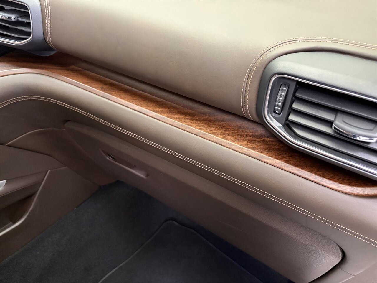 2021 Ford Explorer King Ranch - Photo 35 - Victorville, CA 92392