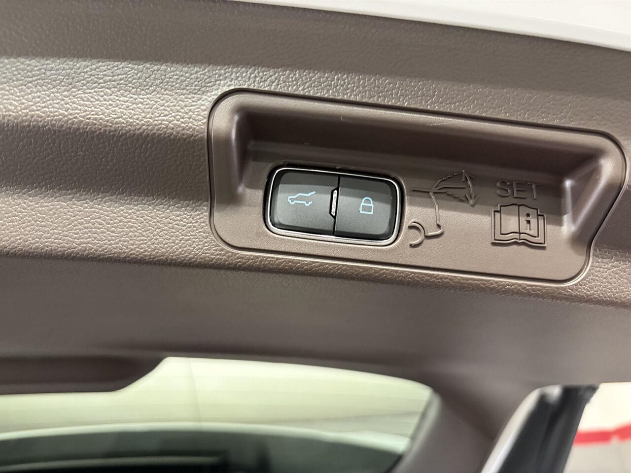 2021 Ford Explorer King Ranch - Photo 39 - Victorville, CA 92392