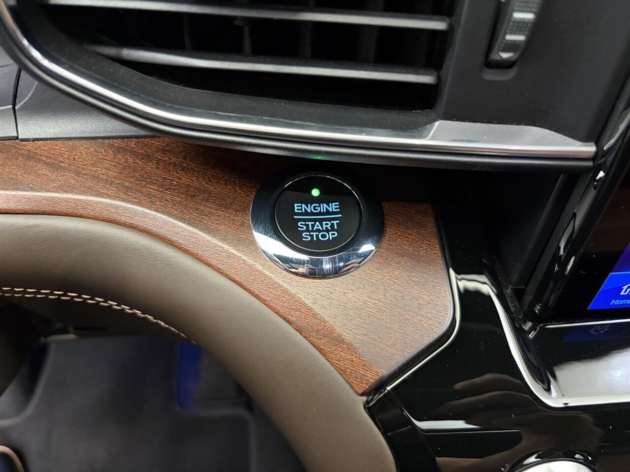 2021 Ford Explorer King Ranch - Photo 26 - Victorville, CA 92392