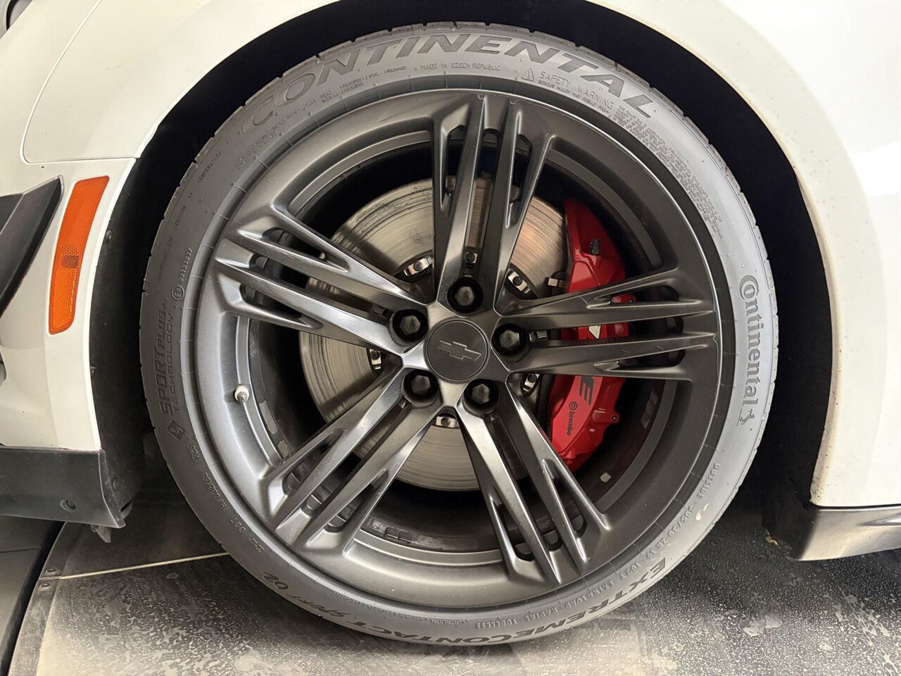 2018 Chevrolet Camaro ZL1 1LE Track Package - Photo 16 - Victorville, CA 92392