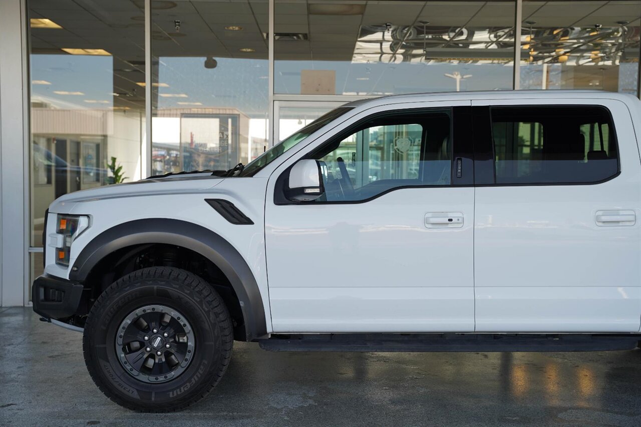 2018 Ford F-150 Raptor  802 Package - Technology Package - Forged Wheels - Photo 14 - Victorville, CA 92392