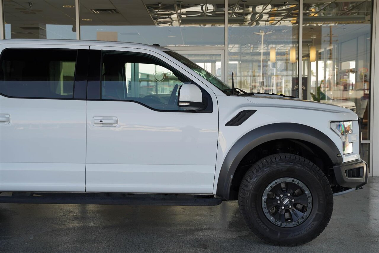 2018 Ford F-150 Raptor  802 Package - Technology Package - Forged Wheels - Photo 10 - Victorville, CA 92392