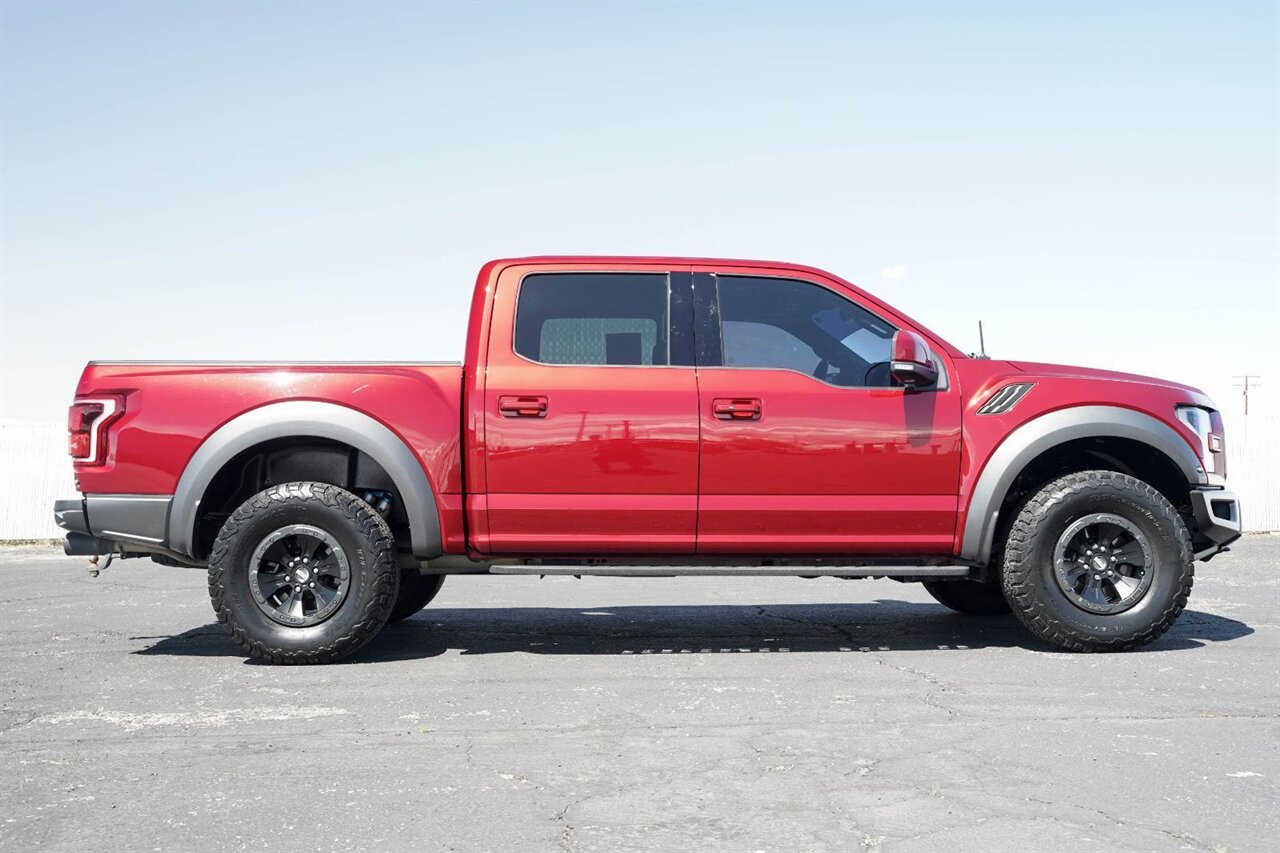 2018 Ford F-150 Raptor 802A Package - Twin Panel Moonroof - Photo 12 - Victorville, CA 92392