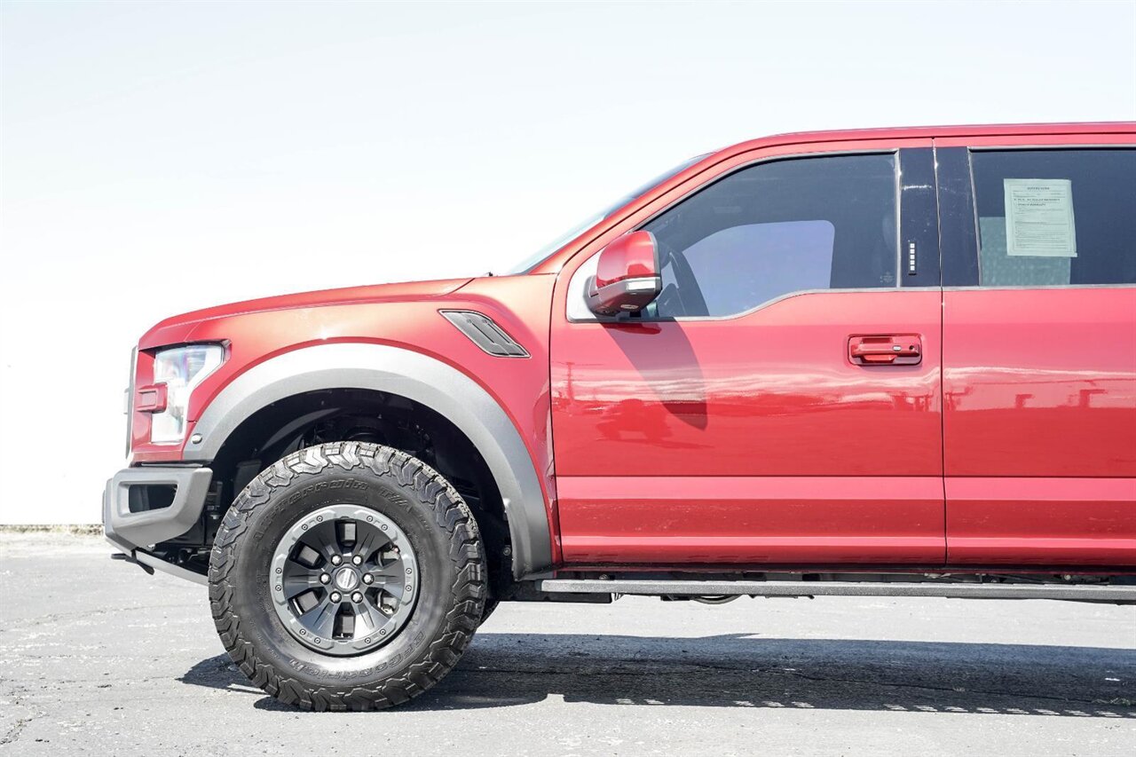 2018 Ford F-150 Raptor 802A Package - Twin Panel Moonroof - Photo 6 - Victorville, CA 92392