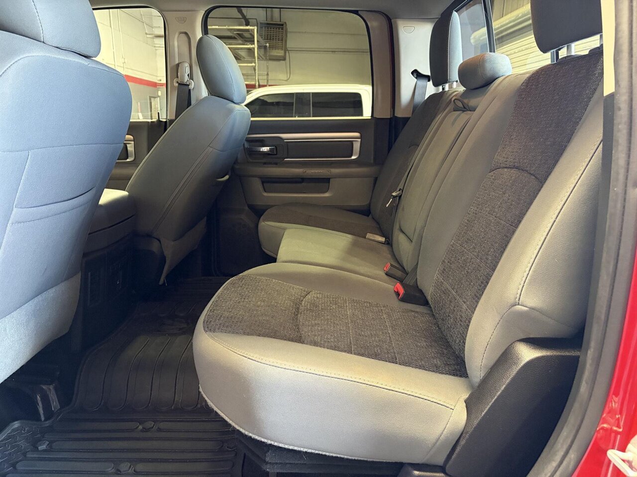 2016 RAM 2500 SLT - Photo 26 - Victorville, CA 92392