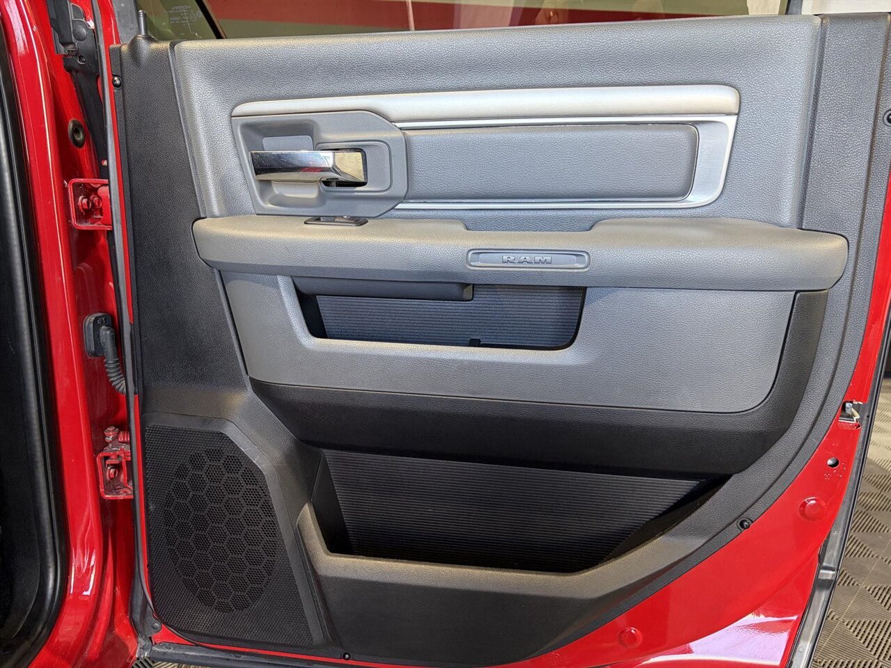 2016 RAM 2500 SLT - Photo 34 - Victorville, CA 92392