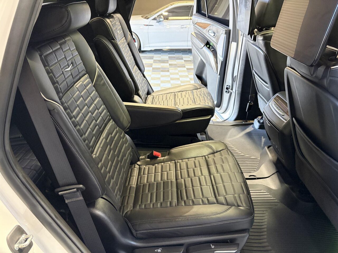 2022 Cadillac Escalade Sport Platinum - Photo 26 - Victorville, CA 92392