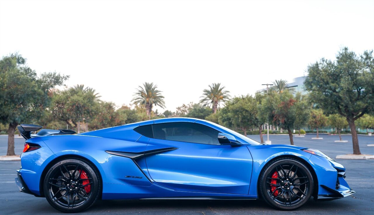 2025 Chevrolet Corvette Z06  Carbon Aero Package! PPF! - Photo 8 - Victorville, CA 92392