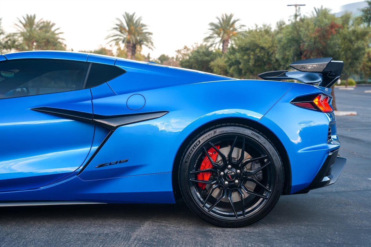 2025 Chevrolet Corvette Z06  Carbon Aero Package! PPF! - Photo 13 - Victorville, CA 92392