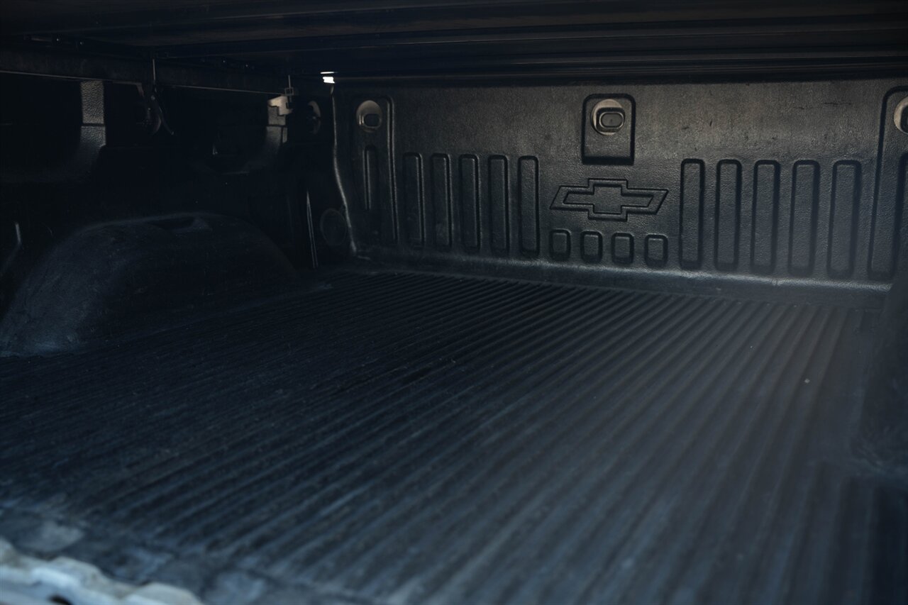 2018 Chevrolet Silverado 1500 LT   - Photo 40 - Victorville, CA 92392