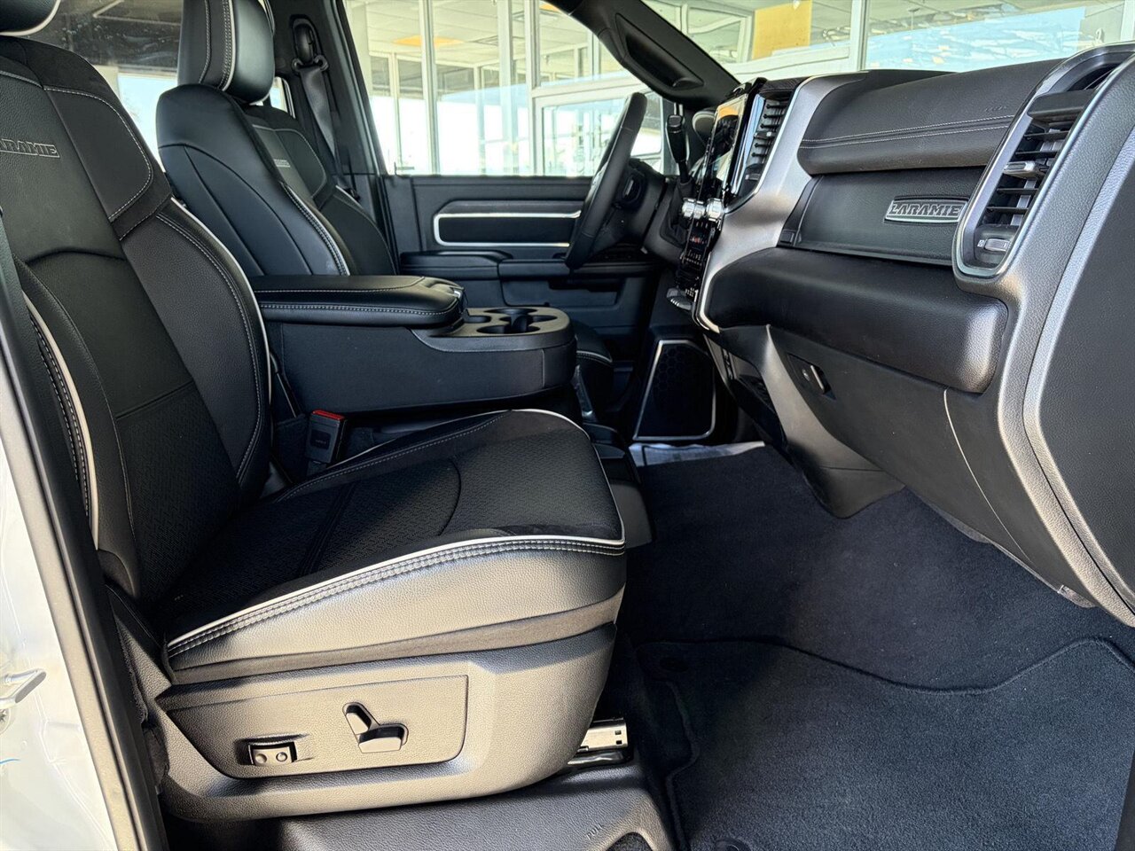 2026 RAM 2500 Laramie - Photo 28 - Victorville, CA 92392