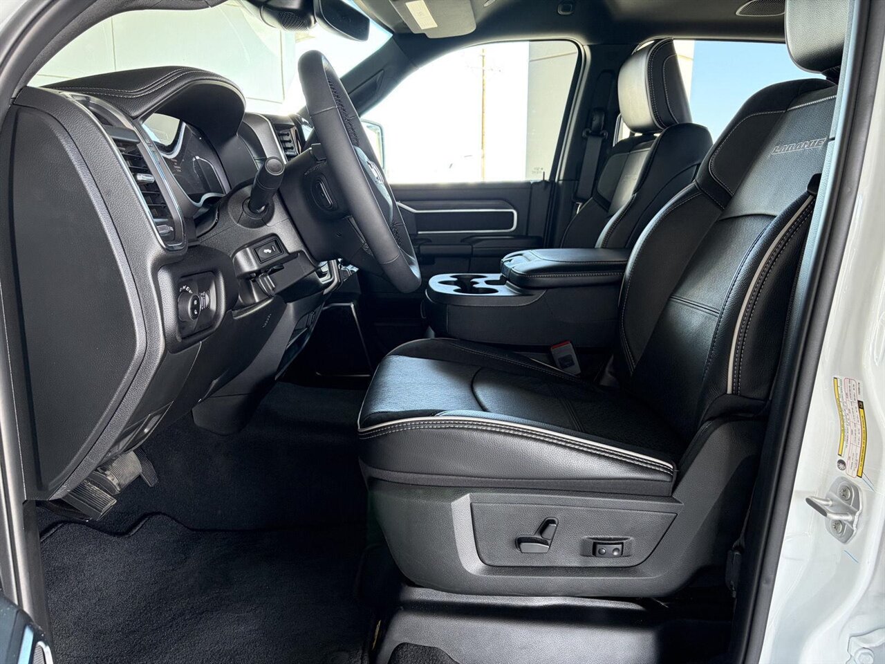 2026 RAM 2500 Laramie Level Kit - Method Wheels - Nitto Tires - Photo 2 - Victorville, CA 92392