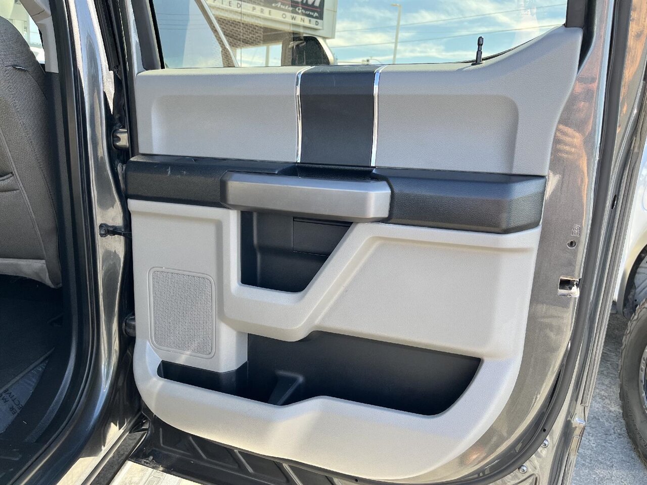 2020 Ford F-250 Super Duty XLT   - Photo 25 - Victorville, CA 92392