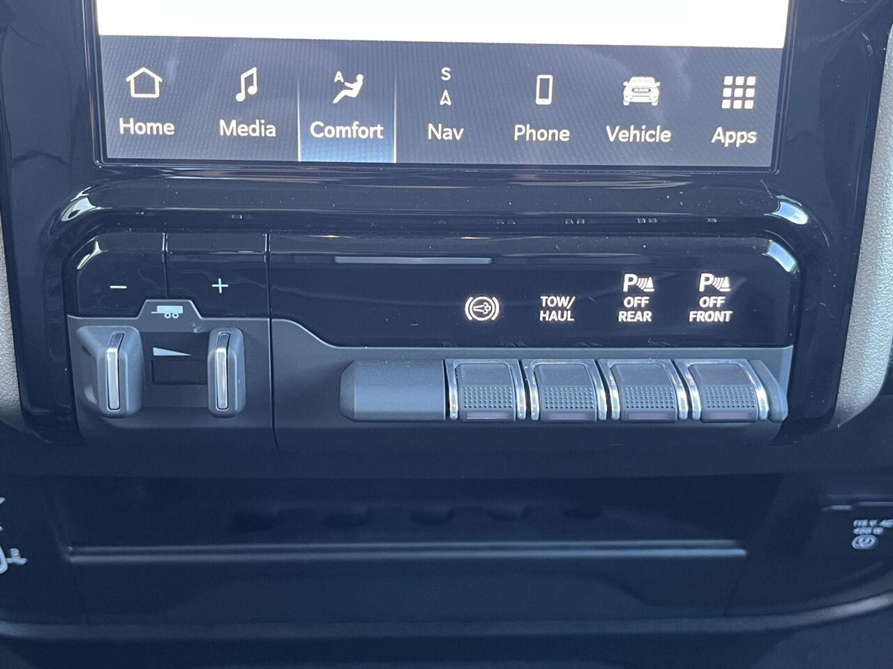 2024 RAM 2500 Laramie   - Photo 28 - Victorville, CA 92392