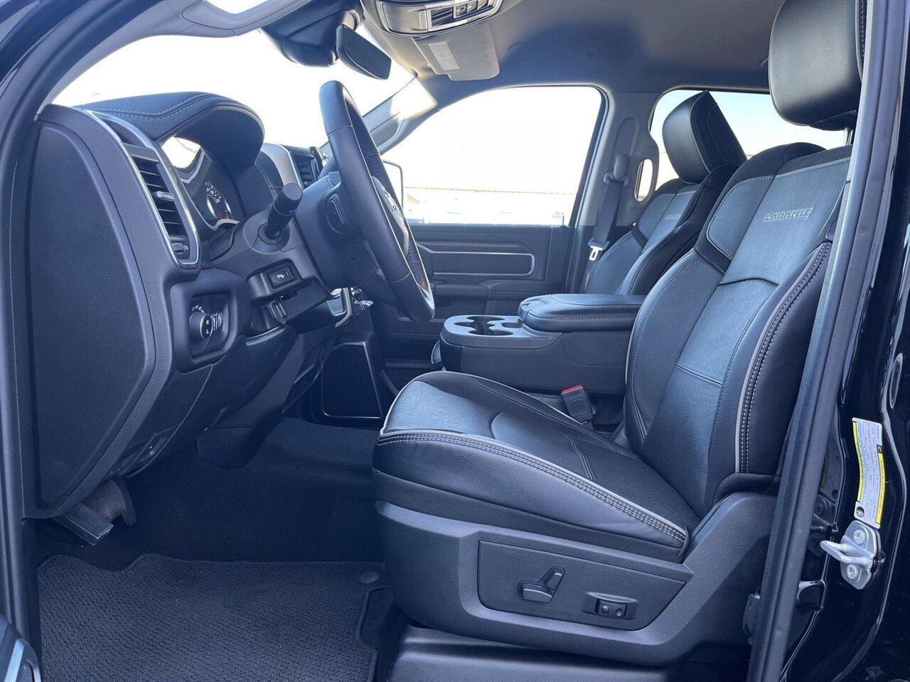 2024 RAM 2500 Laramie   - Photo 2 - Victorville, CA 92392